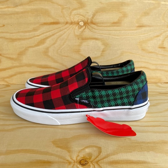 Vans Shoes - Vans OFF THE WALL Low-Top Laceless Sneakers